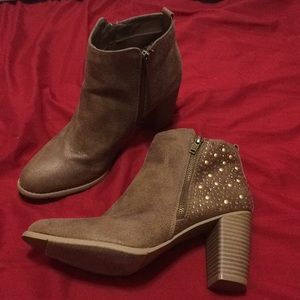 Maurices ankle boots booties 9.5